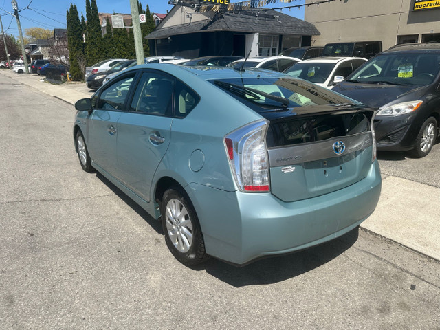2013 Toyota Prius Plug-in in Cars & Trucks in City of Toronto - Image 4