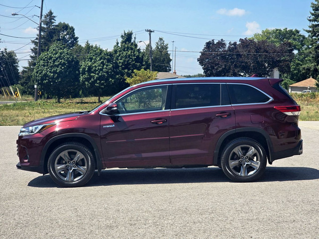2017 Toyota Highlander Hybrid Limited in Cars & Trucks in City of Toronto - Image 2