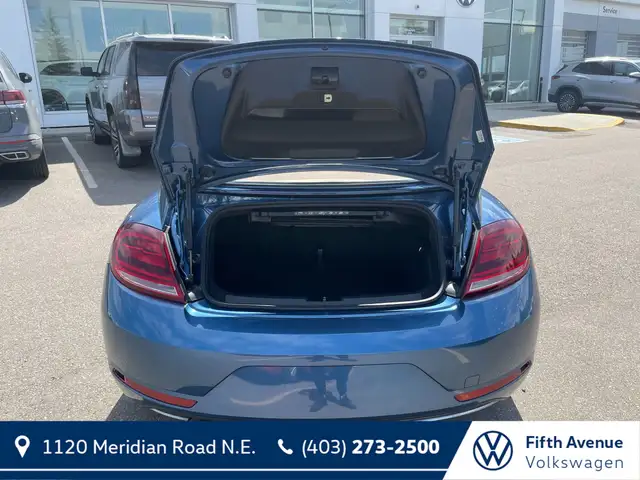 2018 Volkswagen Beetle Convertible Coast + Style Pkg Auto for sa in Cars & Trucks in Calgary - Image 8
