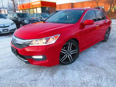 GPS, BACKUP CAMERA, PANORAMIC SUNROOF WITH SPORTISH SEATS AND IMMACULATE ACCESSORIES CONDITION, SPAC...