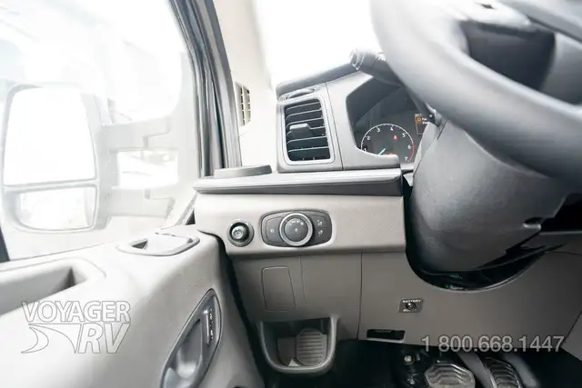 2025 Winnebago Ekko 22A AWD POP-TOP in RVs & Motorhomes in Kelowna - Image 50
