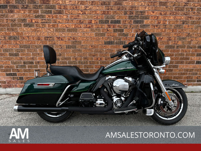  2015 Harley-Davidson Ultra Limited **CANADIAN BIKE** **LOOKS LI in Touring in Markham / York Region - Image 2