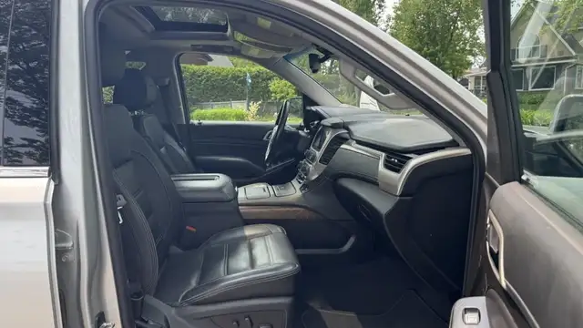 2019 GMC Yukon XL Denali in Cars & Trucks in Laval / North Shore - Image 12