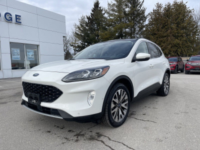 2020 Ford Escape Titanium - Leather/Tow Pack/Roof!!