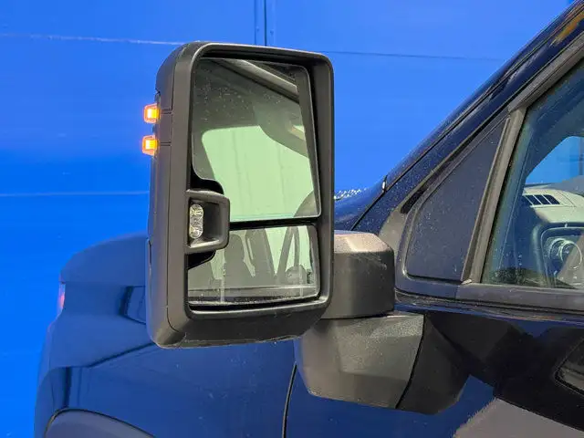 2024 Chevrolet Silverado 2500HD Custom- Blacked Out - Power Seat in Cars & Trucks in Barrie - Image 14