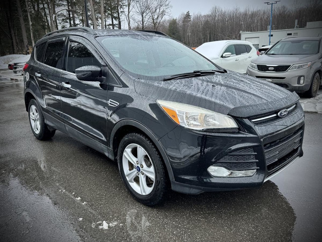 Ford Escape SE AWD Toit Panoramique Camera de Recul Bluetooth Éc in Cars & Trucks in Trois-Rivières - Image 3