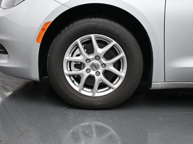 2024 Chrysler Grand Caravan Commercial Upfit! in Cars & Trucks in City of Halifax - Image 4