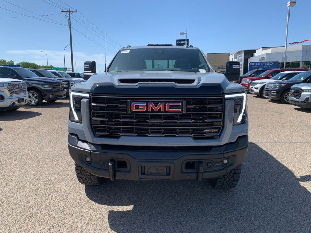 2025 GMC Sierra 2500HD in Cars & Trucks in Medicine Hat - Image 2
