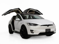 This beautiful 2018 Model X is a local Ontario vehicle. With enhanced features, it offers a powerful... (image 2)