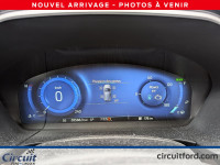 La Ford Escape SEL Hybride 2022 offre un plaisir de conduite remarquable, parfaitement adaptée aux r... (image 6)