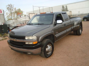 2002 Chevrolet Silverado 3500 4X4 EXTENDED CAB DRW 6.6L DIESEL