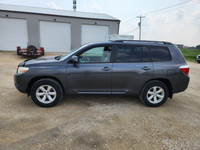NEW ARRIVAL!!! 7 PASSENGER HIGHLANDER!!! CLEAN TITLE!!! AWD!!! 2010 Toyota Highlander AWD, Clean wit... (image 5)