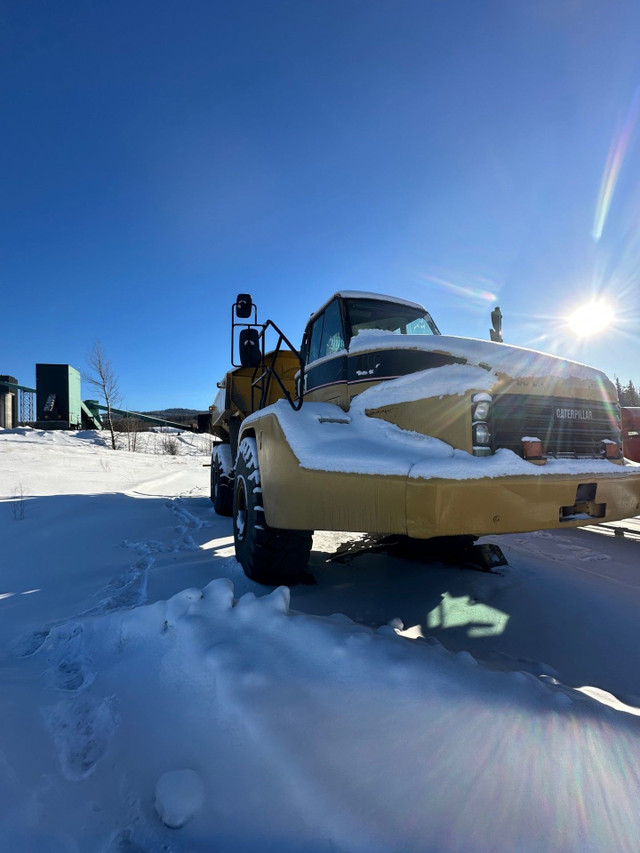 2006 Caterpillar 740 Water Truck  in Heavy Equipment in Lethbridge - Image 3