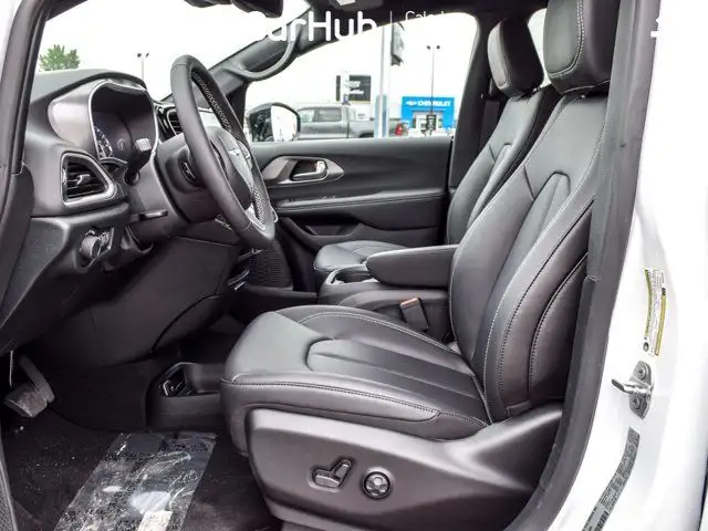 2025 Chrysler Grand Caravan SXT 7 Seater Pwr Sliding Doors in Cars & Trucks in Mississauga / Peel Region - Image 44