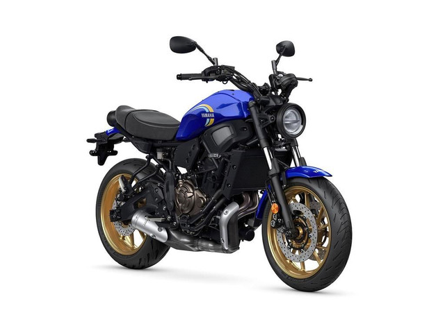 2024 Yamaha XSR700 dans Motos sport  à Ville de Montréal - Image 2