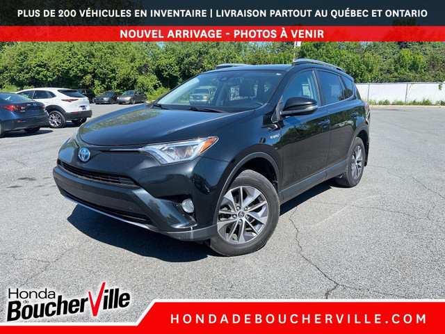 2017 Toyota RAV4 Hybrid XLE HYBRID, TRACTION INTEGRALE, BAS KILO in Cars & Trucks in Longueuil / South Shore
