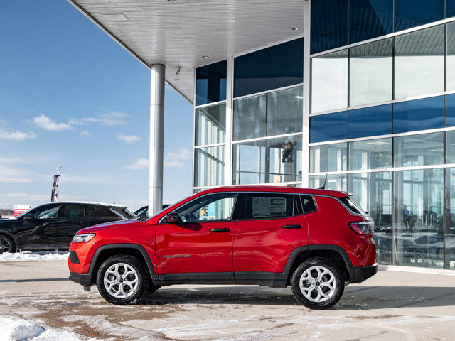 2025 Jeep Compass Sport in Cars & Trucks in Barrie - Image 2