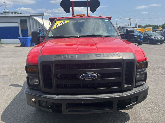 Ford Super Duty F-350 DRW DOMPEUR Cab Crew 2RM empat 176po cab à in Cars & Trucks in Longueuil / South Shore - Image 4