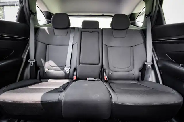 2022 Hyundai Tucson Essential • HEATED SEATS • CP/AA • REAR CAM in Cars & Trucks in Cornwall - Image 30
