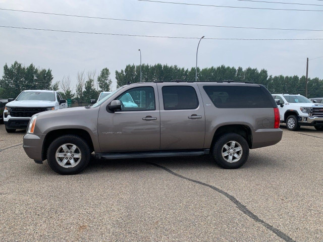 2013 GMC Yukon XL in Cars & Trucks in City of Toronto - Image 4