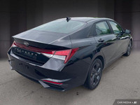 ==== 2023 Hyundai Elantra Preferred | Heated Seats | Apple CarPlay | Only 23,301 KM ==== Modern, eff... (image 5)