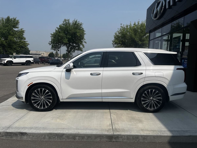 Hyundai Palisade Ultimate Calligraphy 2023 in Cars & Trucks in Lethbridge - Image 4