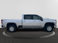 Check out this vehicle's pictures, features, options and specs, and let us know if you have any ques... (image 5)