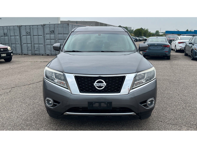 2016 Nissan Pathfinder S As-Is/cloth Interior/FWD/AM/FM stereo | in Cars & Trucks in City of Toronto - Image 3