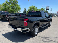 ACCIDENT FREE | HEATED SEATS | HEATED STEERING WHEEL | DUAL ZONE AUTO CLIMATE CONTROL | WIFI HOT SPO... (image 5)