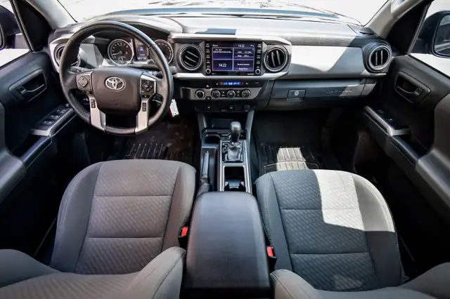 2022 Toyota Tacoma SR5 • SIDE STEPS • HEATED SEATS • CP/AA in Cars & Trucks in Kingston - Image 16