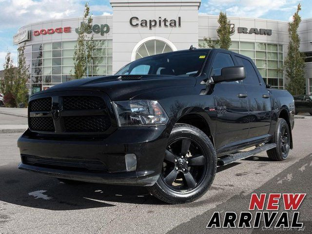 2020 Ram 1500 Classic Express | Accident Free Carfax dans Autos et camions  à Ville d’Edmonton