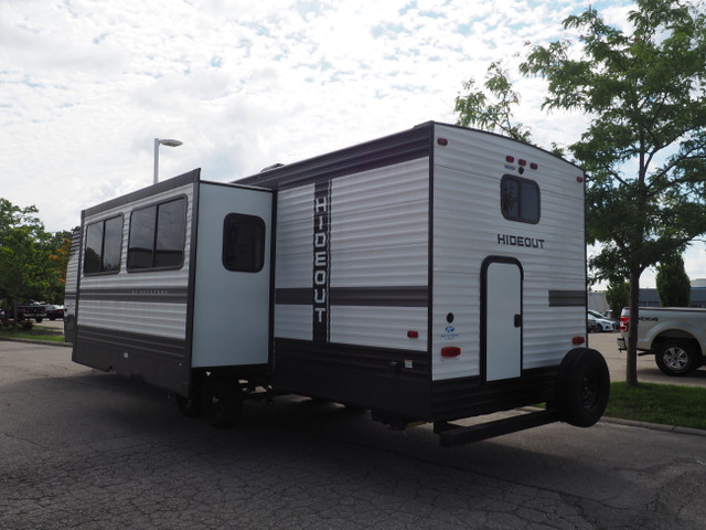 KEYSTONE HIDEOUT 32LBH - SOLD AT COST  in Travel Trailers & Campers in Kitchener / Waterloo - Image 3