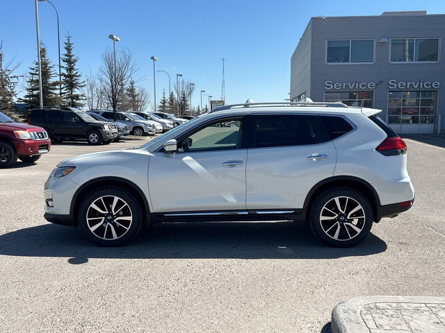  2017 Nissan Rogue SL Platinum AWD - Low KM's / Leather in Cars & Trucks in Calgary - Image 3