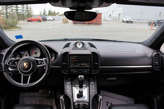 2016 Porsche Cayenne GTS in Cars & Trucks in Calgary - Image 2
