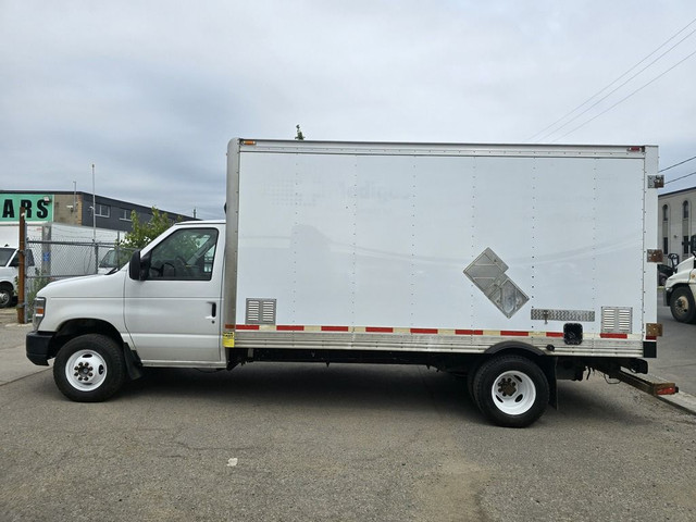 2018 Ford E-450 E-450 - 14Ft Box - Barn Door - Certified in Cars & Trucks in City of Toronto - Image 4