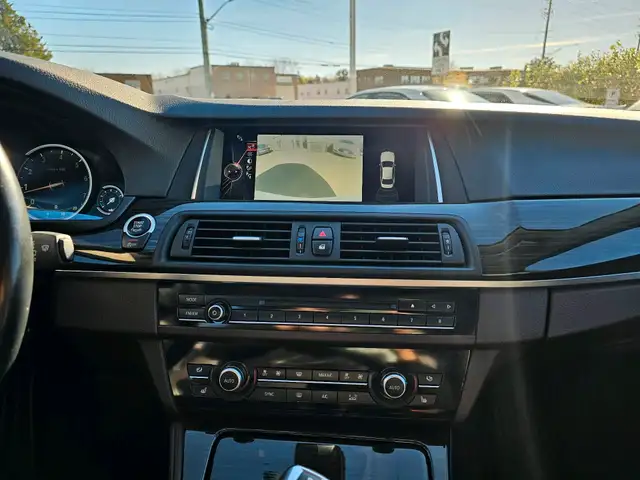 2016 BMW 5 Series 4dr Sdn 528i xDrive AWD in Cars & Trucks in Oakville / Halton Region - Image 14