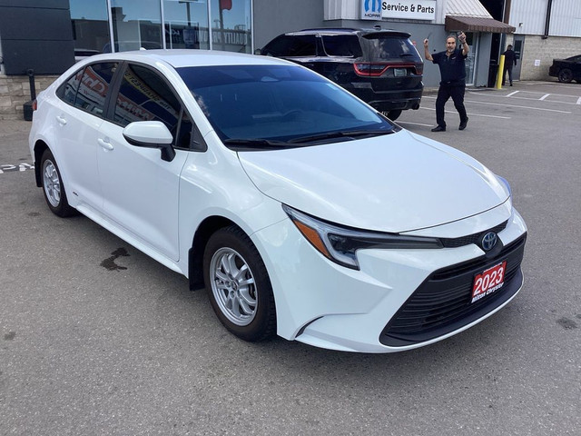 2023 Toyota Corolla Hybrid LE AWD| WINTER & SUMMER TIRES in Cars & Trucks in Oakville / Halton Region - Image 3