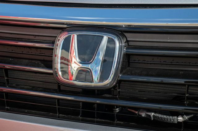 2026 Honda Odyssey Touring in Cars & Trucks in Edmonton - Image 4