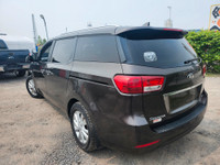GARANTIE 1 ANS CREDIT DIRECT EN LIGNE AU WWW.AUTO-INTERNET.CA WOW 2017 KIA SEDONA TOUT EQUIPE 8 PASS... (image 6)