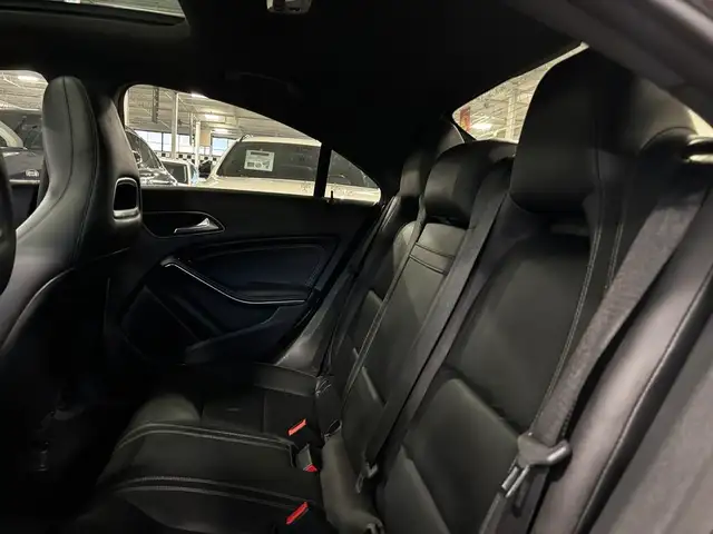 2018 Mercedes-Benz CLA CLA250|4MATIC|COUPE|AMGPKG|NAV|LEATHER|AM in Cars & Trucks in City of Toronto - Image 9