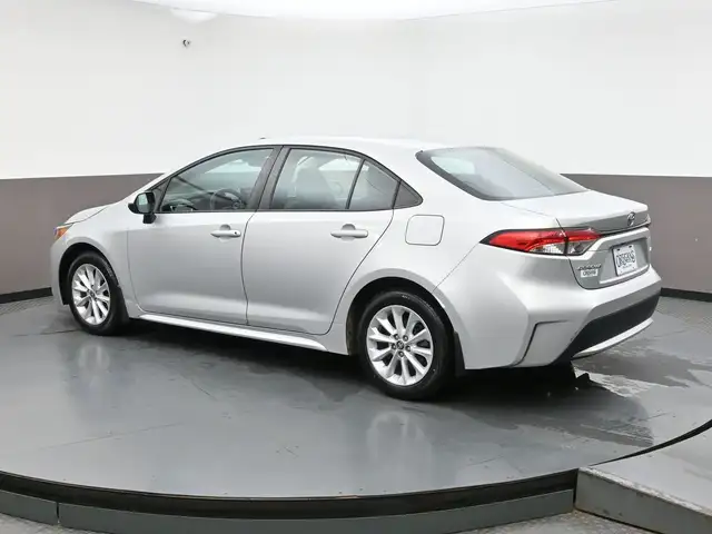 2020 Toyota Corolla LE UPGRADE SUNROOF, HEATED STEERING, HEATED  in Cars & Trucks in City of Halifax - Image 30