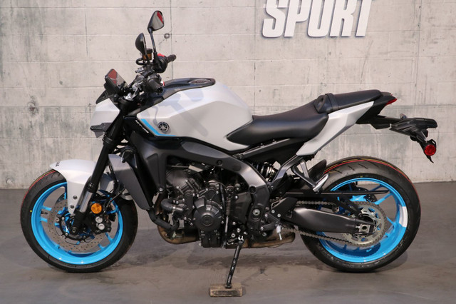 2025 Yamaha MT-09 in Sport Touring in Laurentides - Image 3
