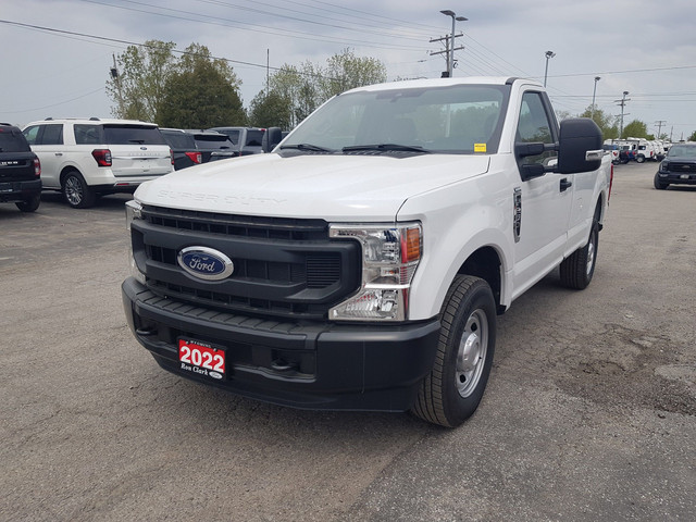 2022 Ford F-250 XL 142 WB in Cars & Trucks in Chatham-Kent - Image 3