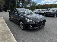 Hyundai Elantra GL Manuel Tissu Écran Mags Caméra Recul 2018 à vendrePneus été & hiver, Sièges chauf... (image 2)