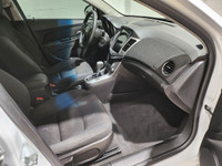 Clean 15 Cruze with remote start, wi-fi hotspot and more. 1.4 liter turbocharged engine. Ask about o... (image 3)
