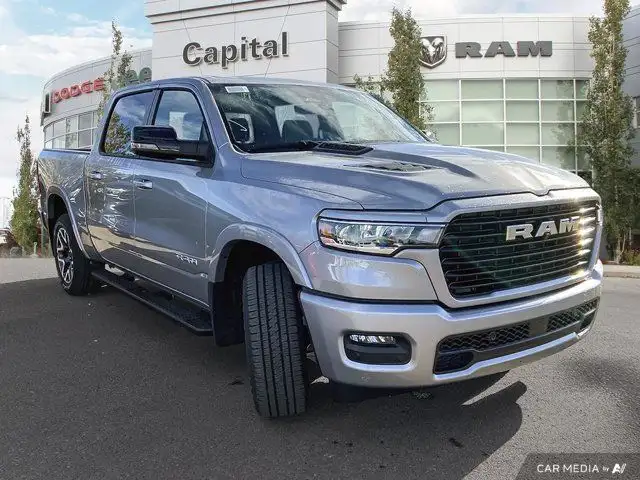 2025 Ram 1500 Laramie | Dual-Pane Panoramic Sunroof in Cars & Trucks in Edmonton - Image 9