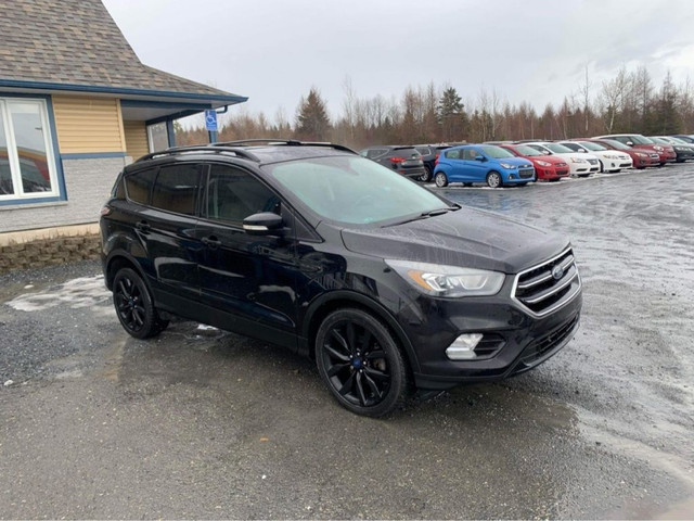 2017 Ford Escape Titane in Cars & Trucks in Québec City - Image 4