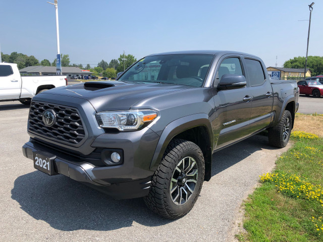 2021 Toyota TACOMA DOUBLE CAB AT DC ONE OWNER in Cars & Trucks in Belleville