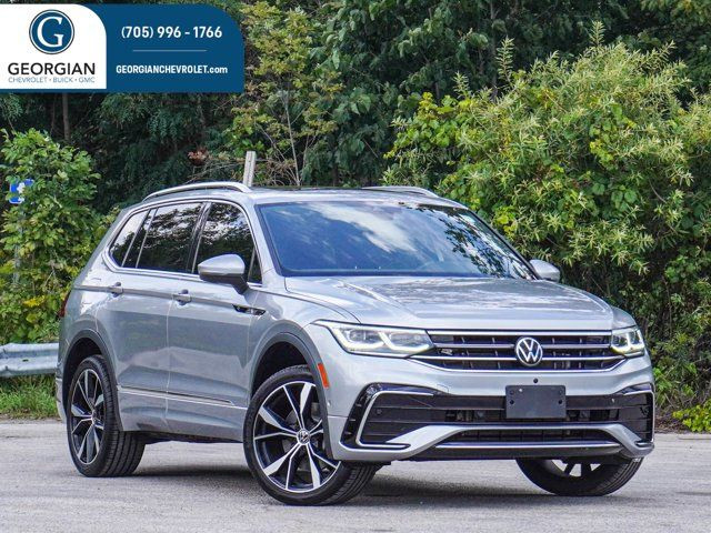 2022 Volkswagen Tiguan Highline R-Line- Pano Roof - Heated in Cars & Trucks in Barrie