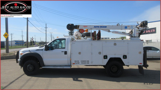2013 Ford F-550 XLT SERVICE TRUCK WITH CRANE in Cars & Trucks in Edmonton